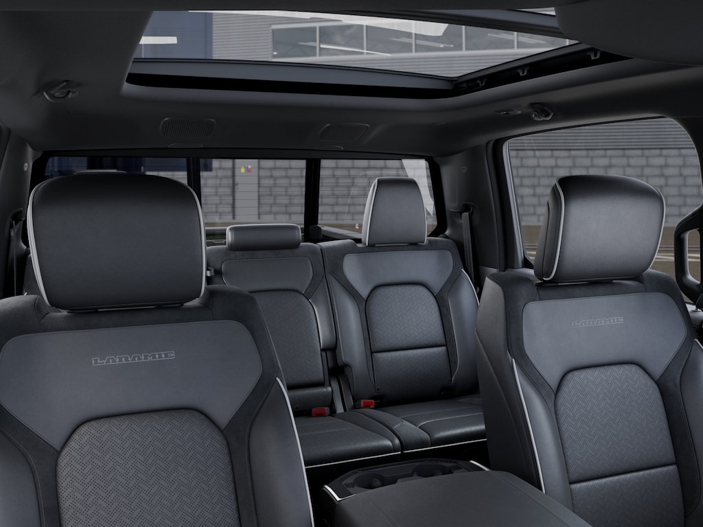 2027 Ram 1500 LARAMIE CREW CAB 4X4 5'7 BOX