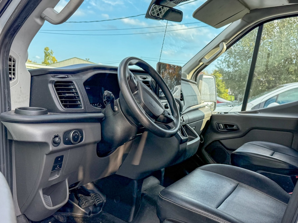 2023 Ford Transit-250