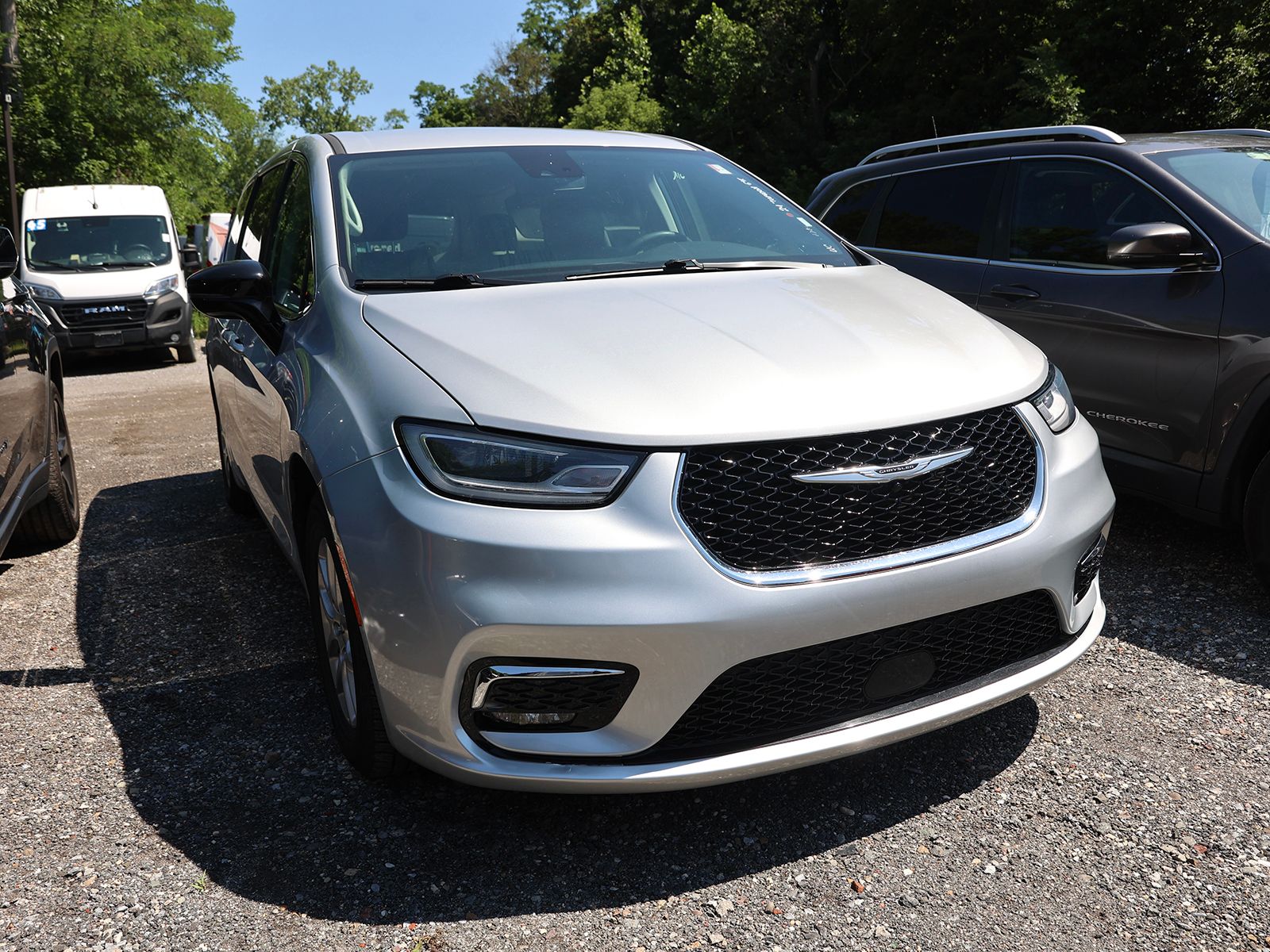 2024 Chrysler Pacifica