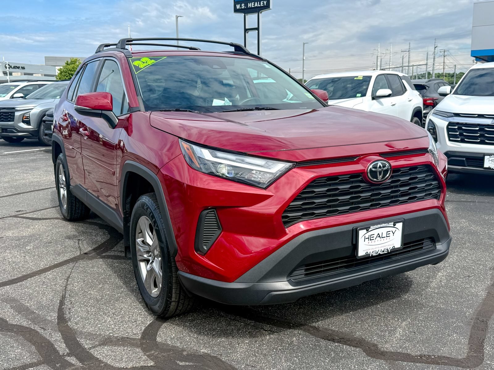 2022 Toyota RAV4 XLE