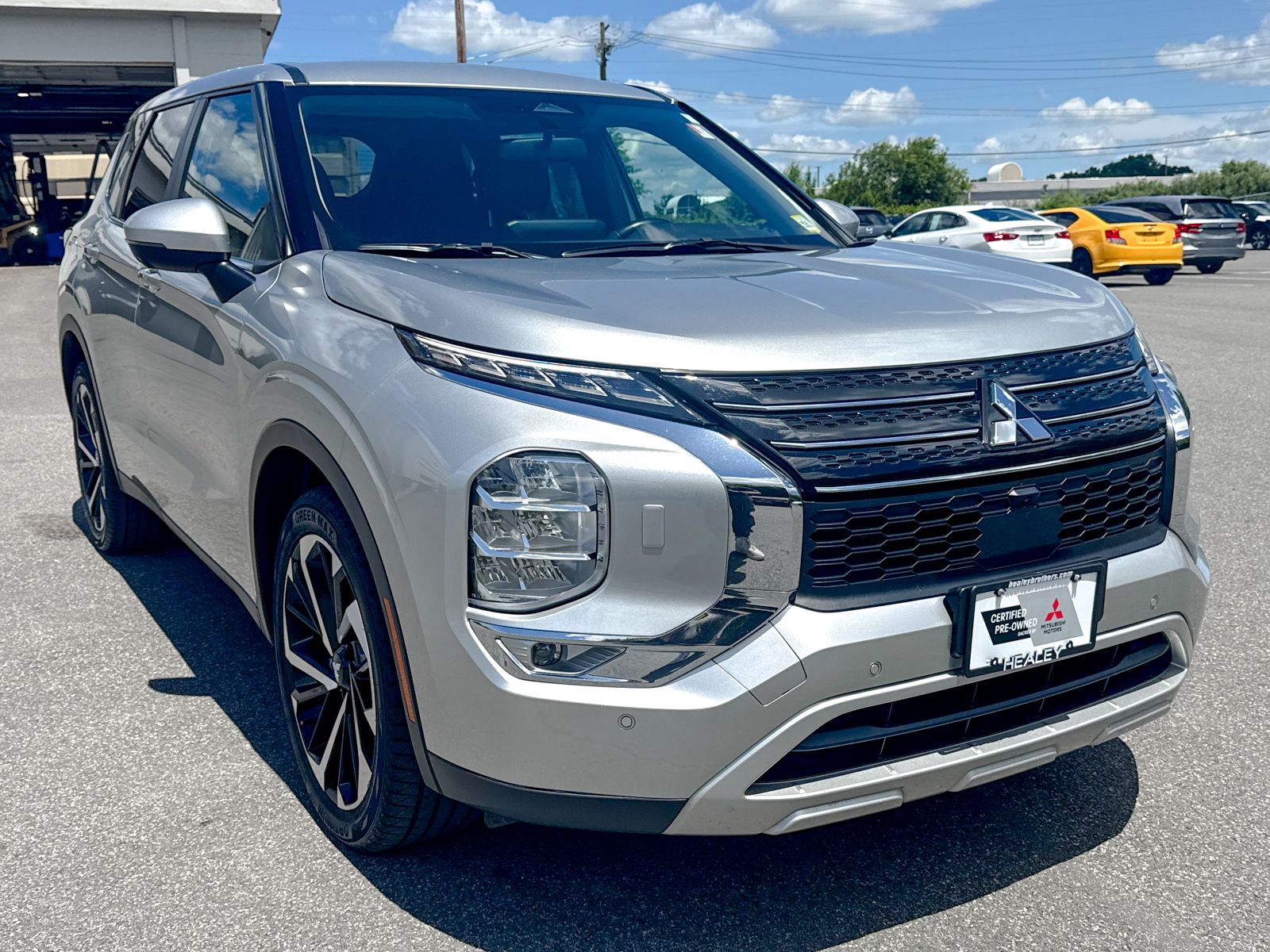 2023 Mitsubishi Outlander
