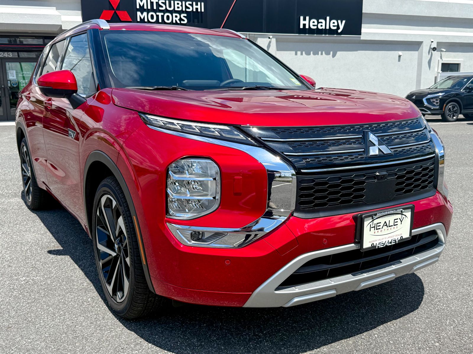 2025 Mitsubishi Outlander Plug-In Hybrid