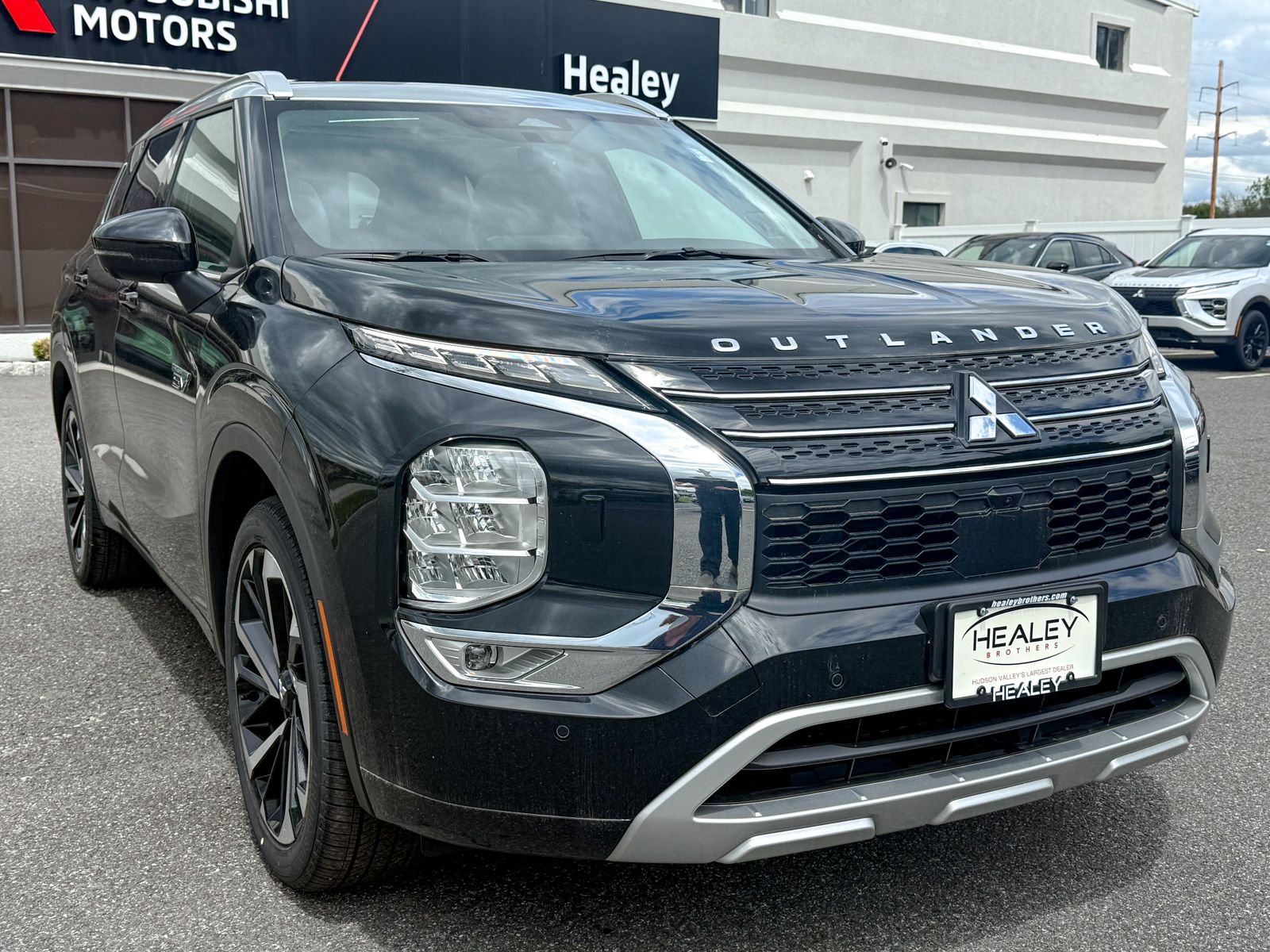 2025 Mitsubishi Outlander Phev
