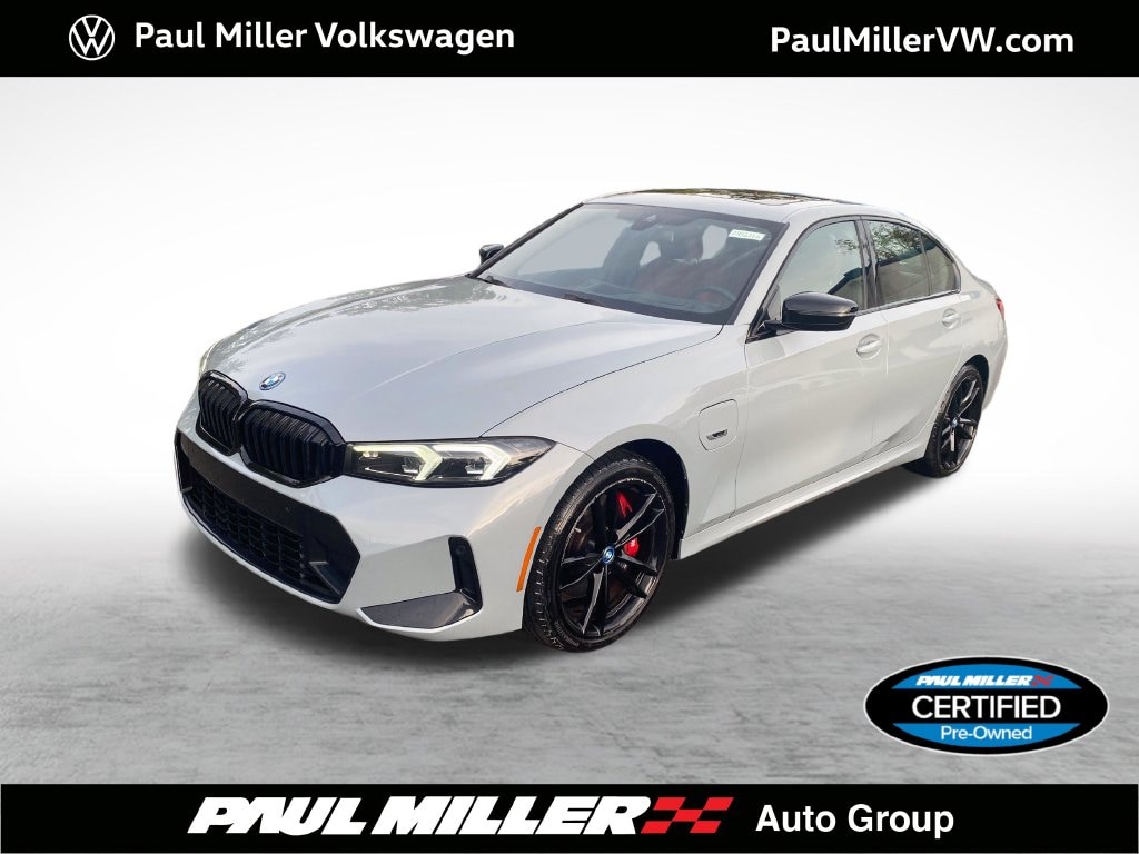 2023 BMW 330e
