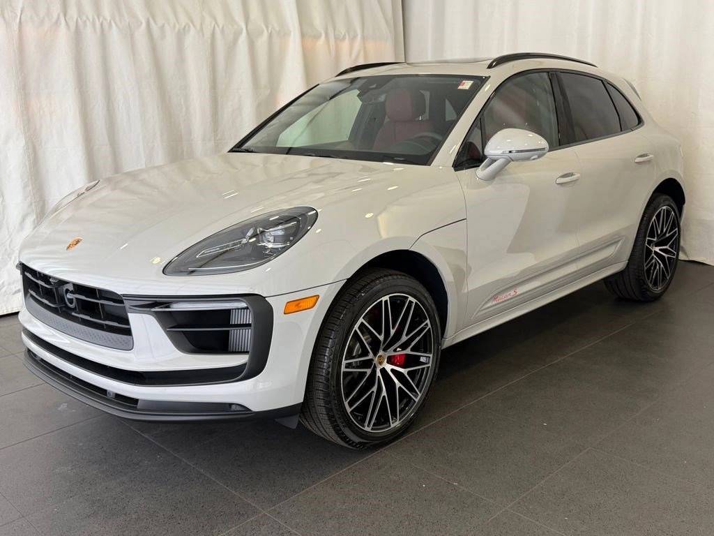 2026 Porsche Macan