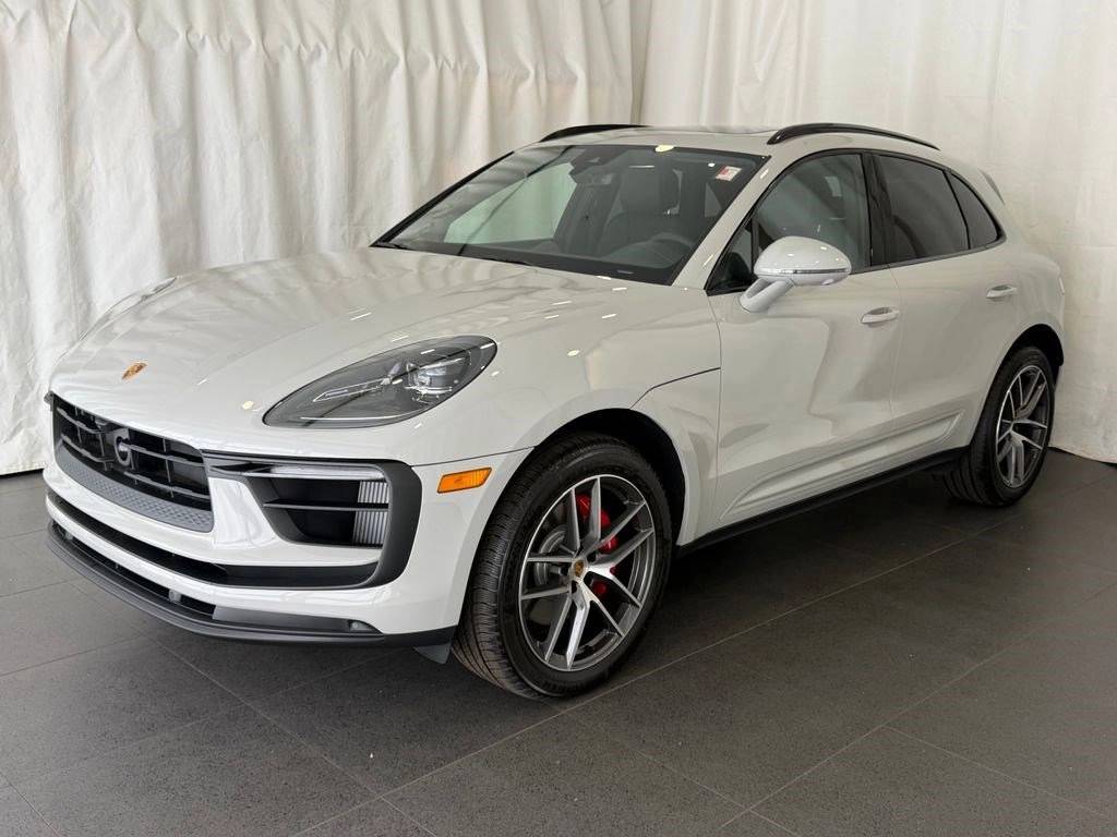 2026 Porsche Macan