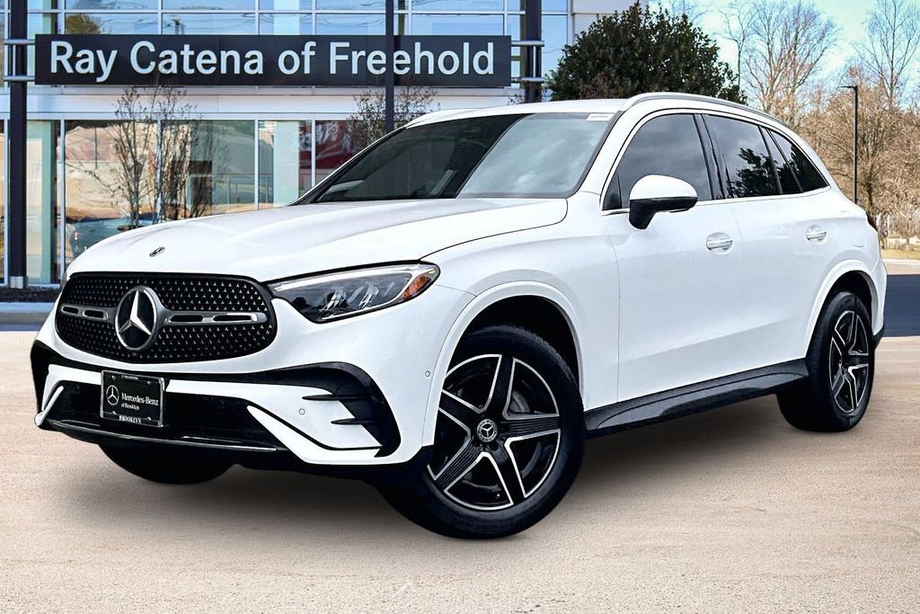 2025 Mercedes-Benz GLC